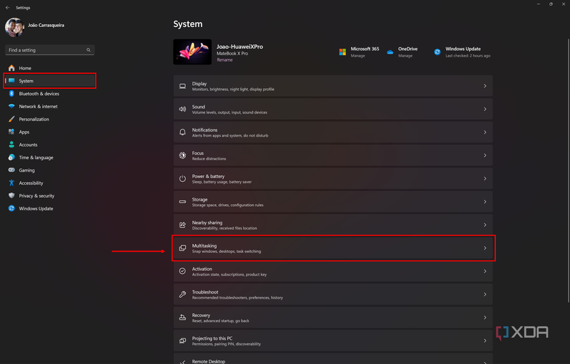 Screenshot of the Windows 11 Settings app open in the System section with the multitasking button highlighted