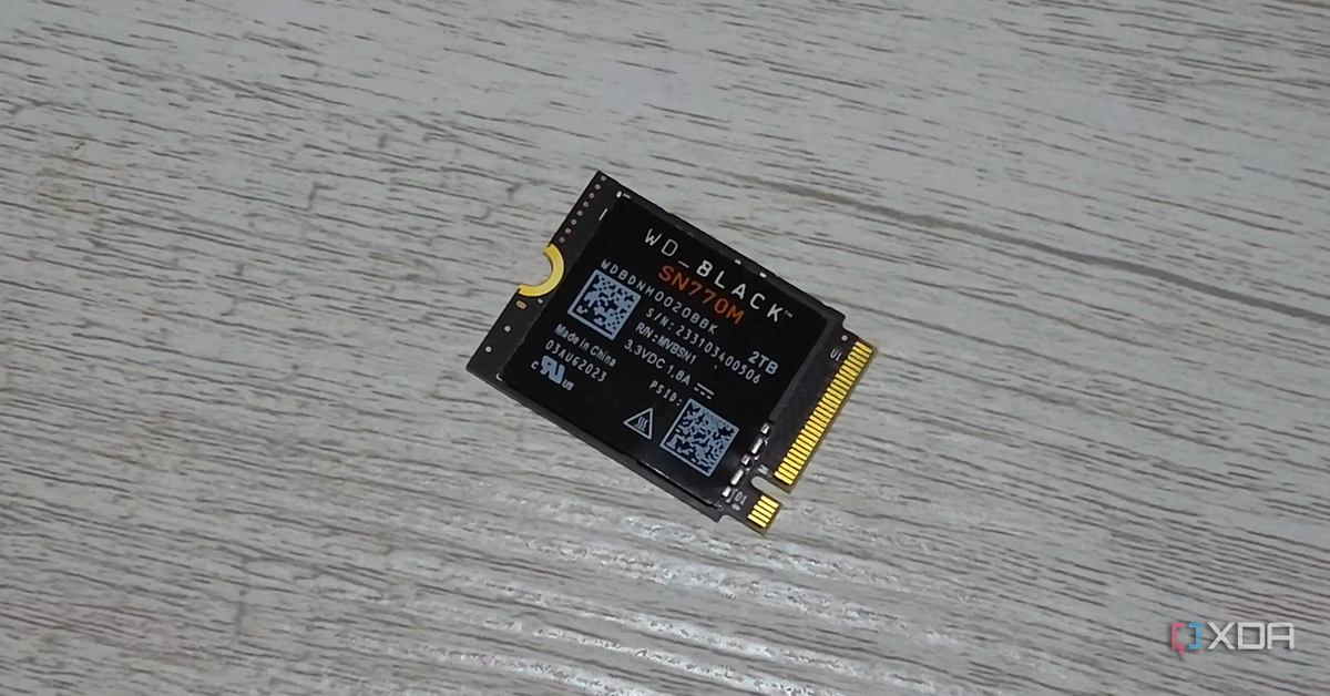 wd-black-sn770m-above.png?w= wd-black-sn770m-above.png?w=
