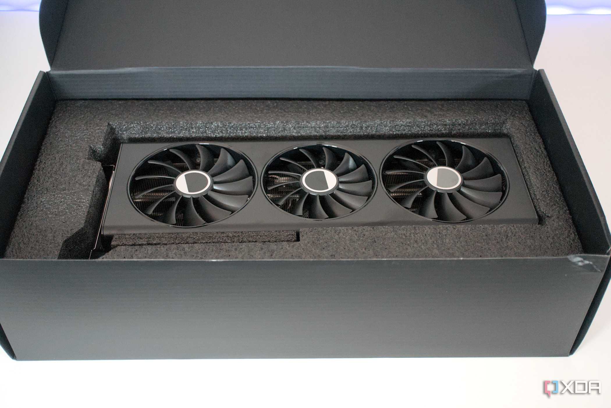 XFX Radeon RX 7700 XT Speedster 319 in its packaging