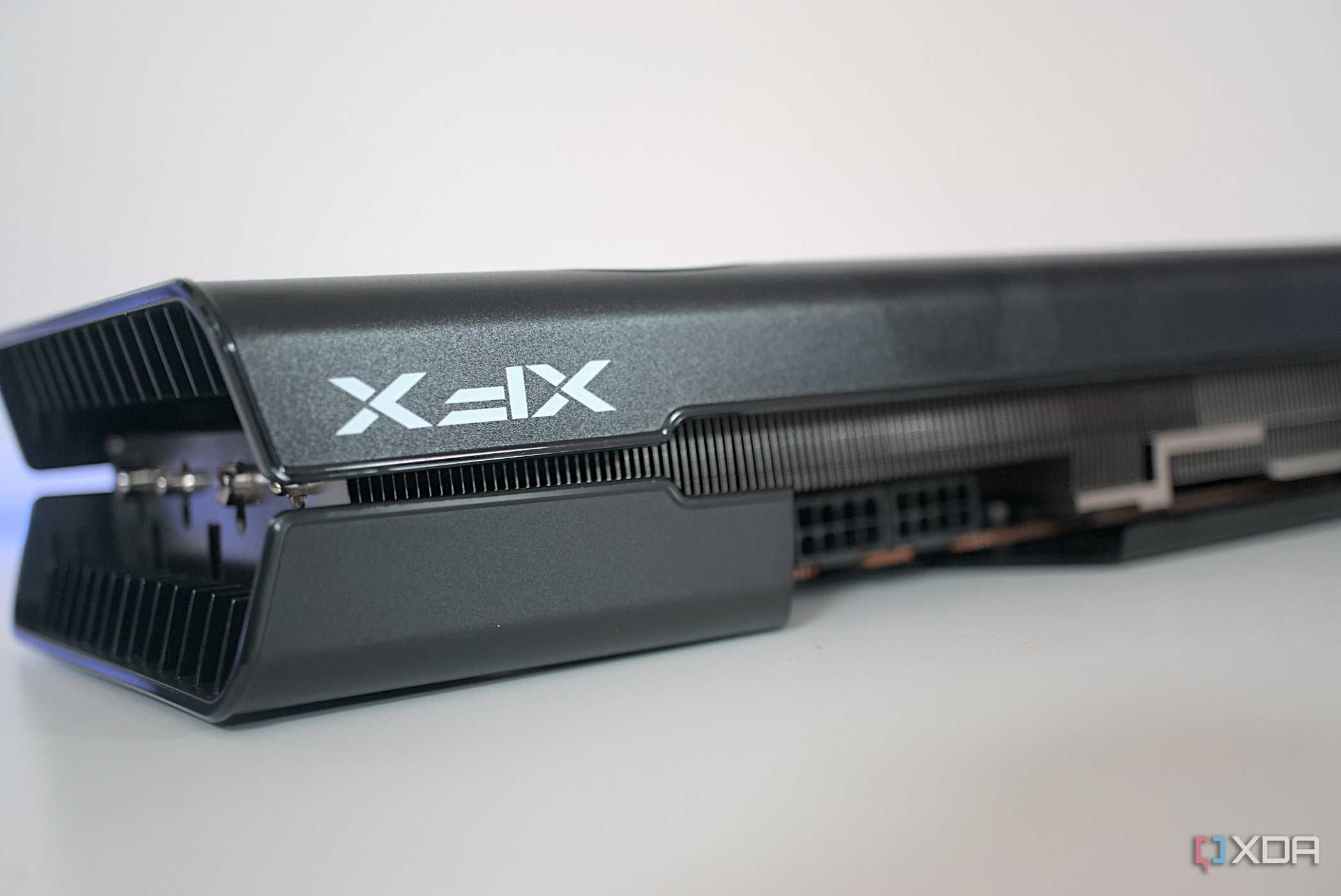 XFX Radeon RX 7700 XT Speedster 319 logo