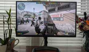 Playing Countrstrike on the Cooler Master Tempest Monitor GP27Q