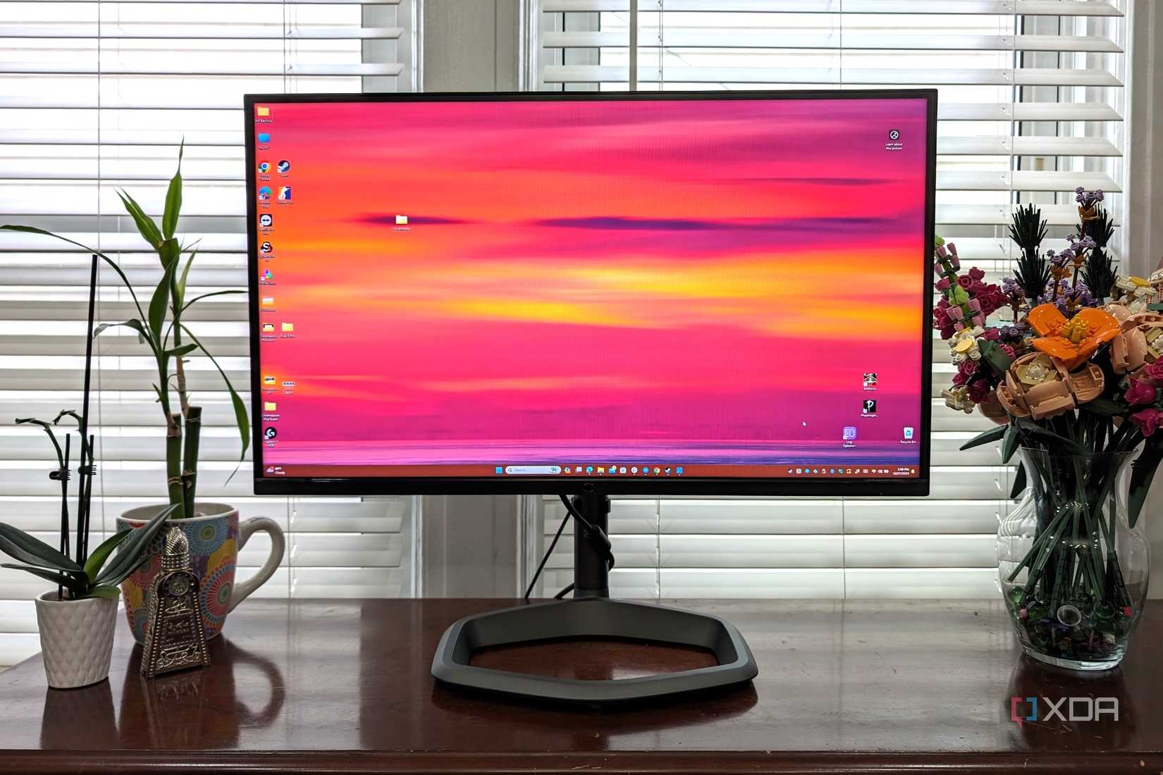 Master Reference Computer Monitor USB-C monitors should become the standard, actually