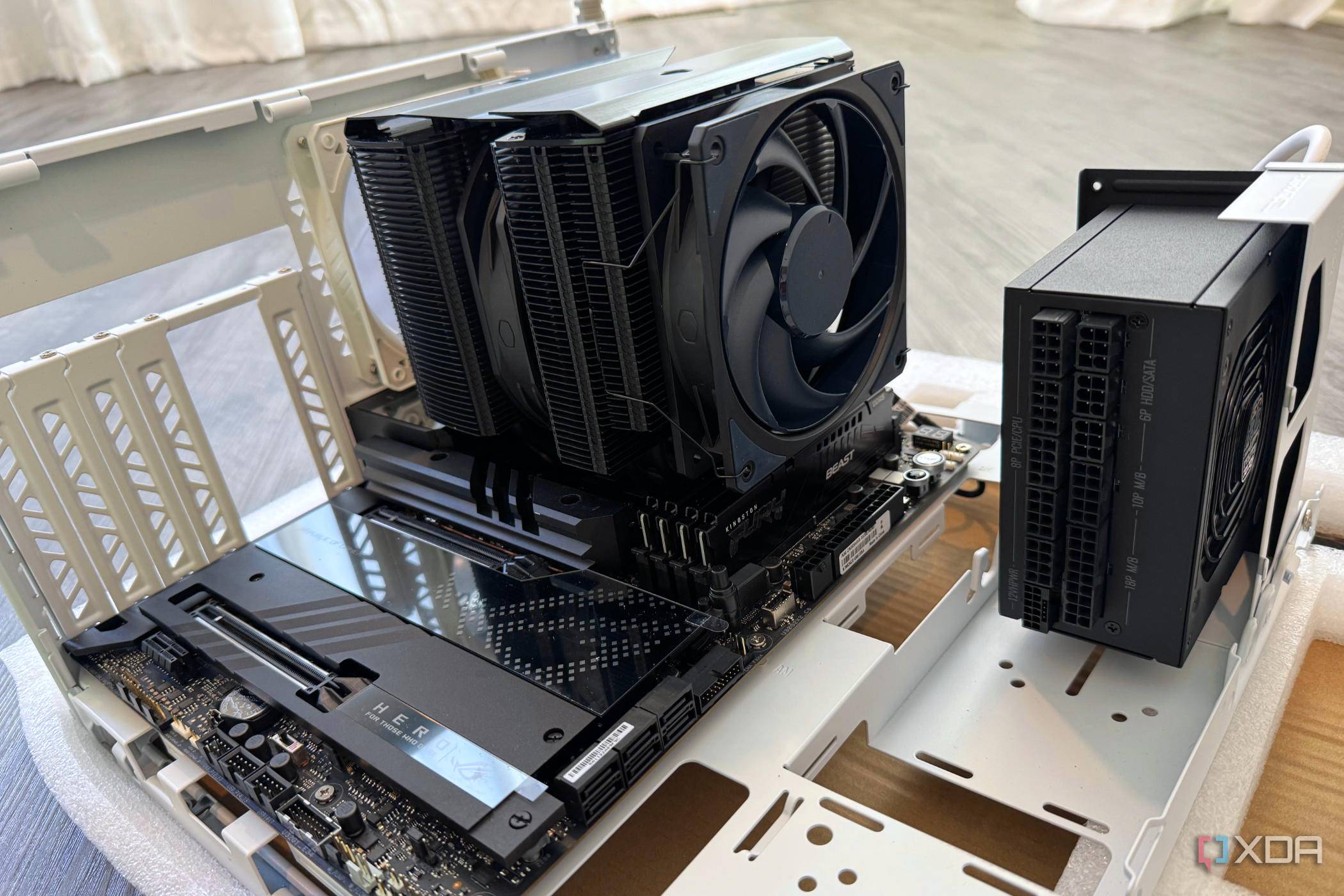An image of a Cooler Master Qube 500 cpu cooler