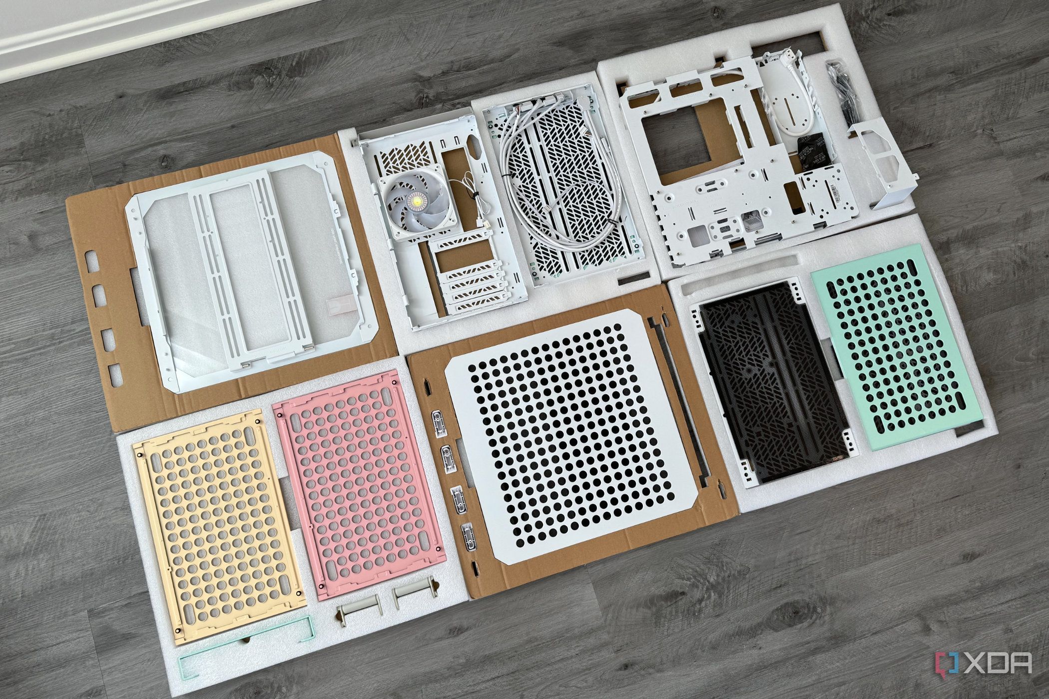 Cooler Master Qube 500 flat packed