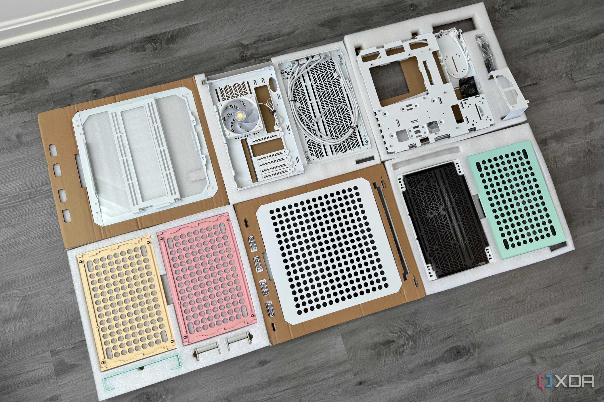 Cooler Master Qube 500 flat packed