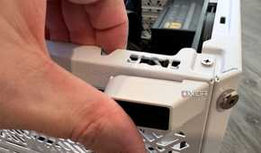 Cooler Master Qube 500 adding the feet