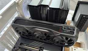 Cooler Master Qube 500 graphics card installation