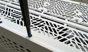 Cooler Master Qube 500 locking the panels