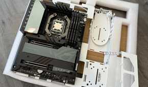 Cooler Master Qube 500 motherboard tray