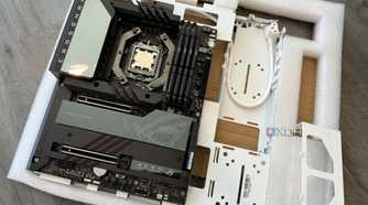 Cooler Master Qube 500 motherboard tray