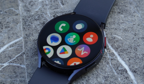 The Home Screen with apps on the Galaxy Watch 6.