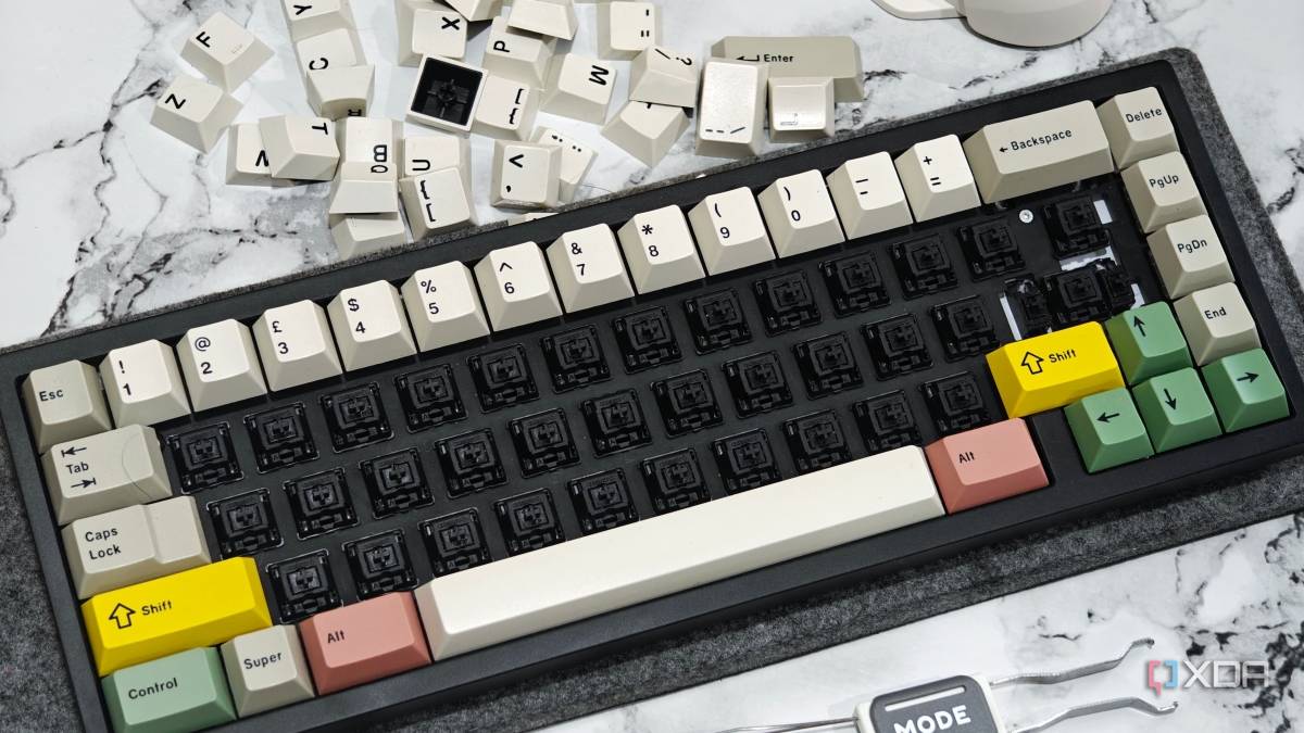 Keyboard Mod Hand 6 simplest mods for mechanical keyboards