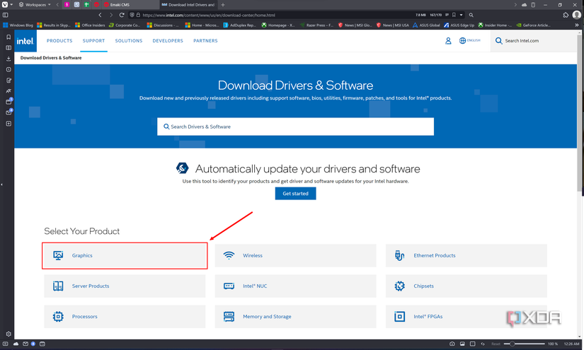 Screenshot of Intel's driver download website with the Graphics button highlighted