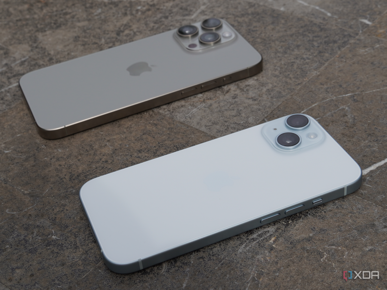 How to put your iPhone on vibrate How to put your iPhone on vibrate