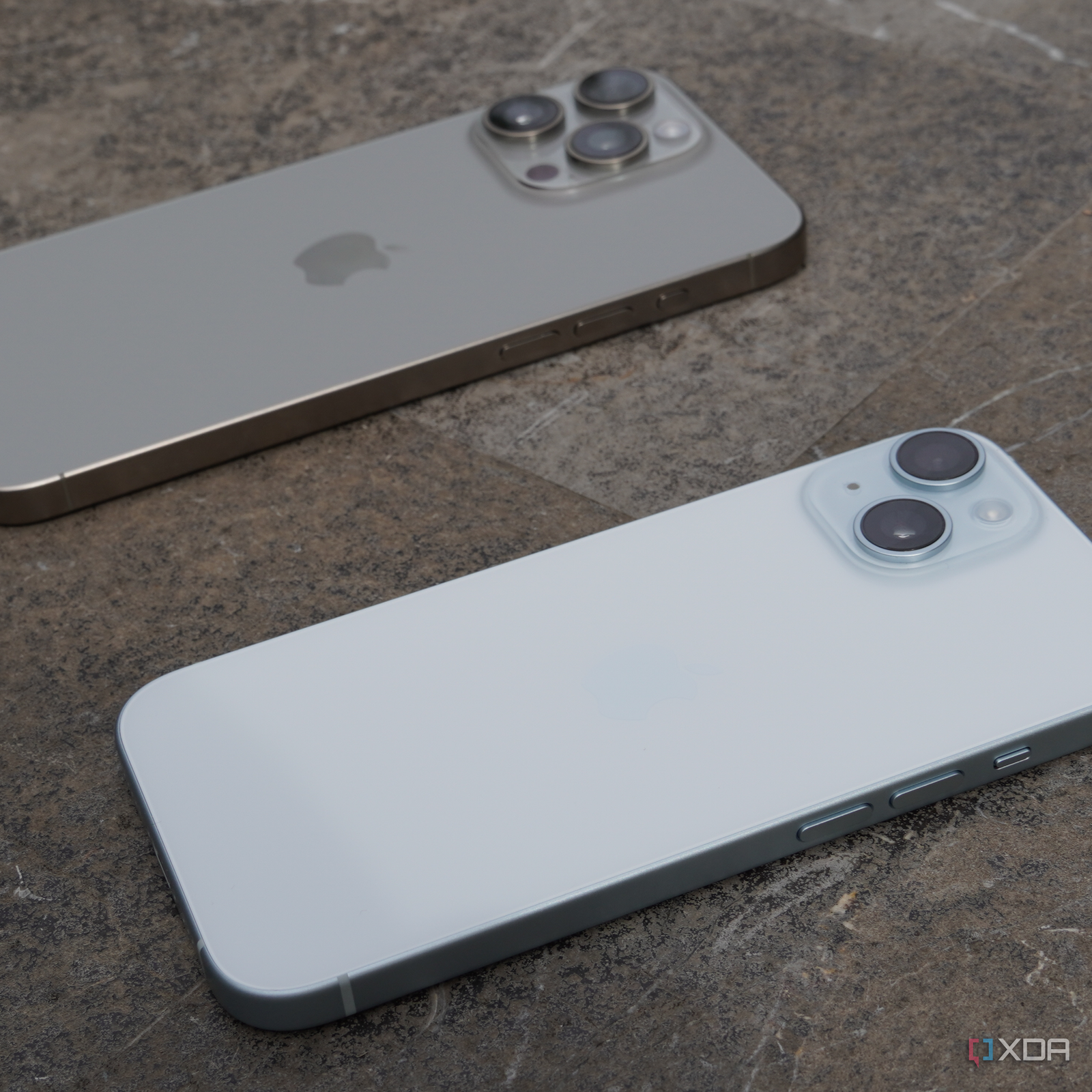 How to put your iPhone on vibrate How to put your iPhone on vibrate