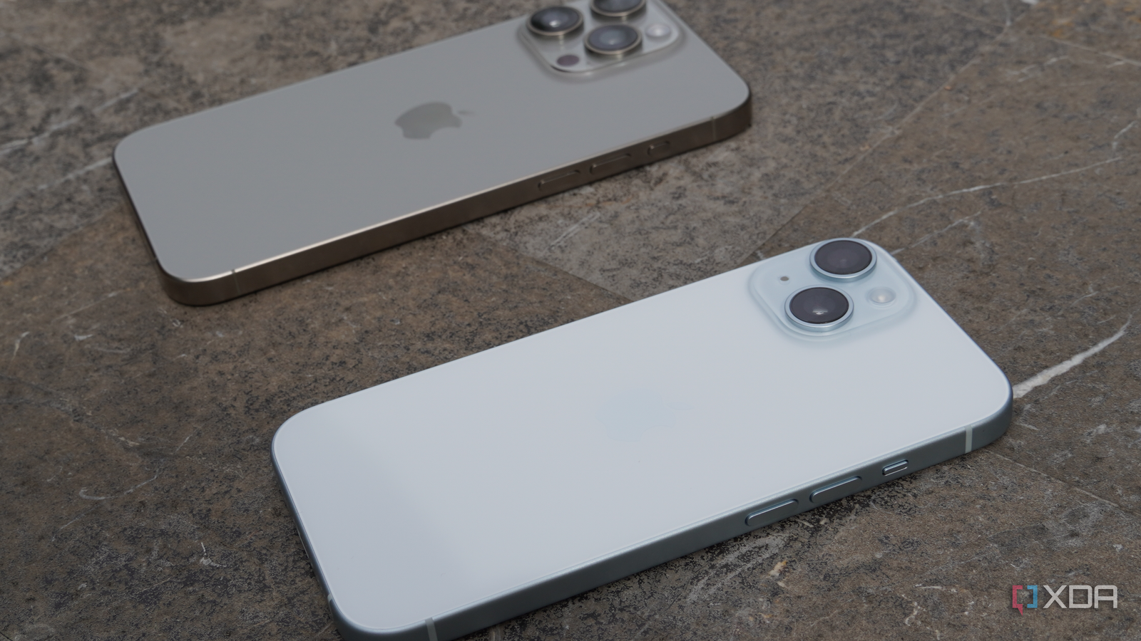How to put your iPhone on vibrate How to put your iPhone on vibrate