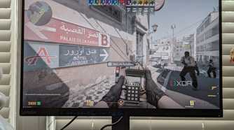 Counter-Strike 2 running on the Lenovo G27q-30