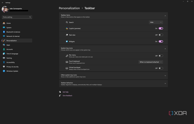 Screenshot of Taskbar page in Windows 11 Settings