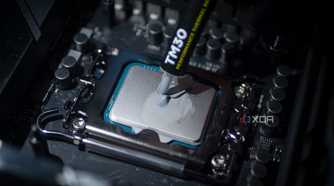 An image showing thermal paste being applied on an Intel Core i7-14700K CPU.