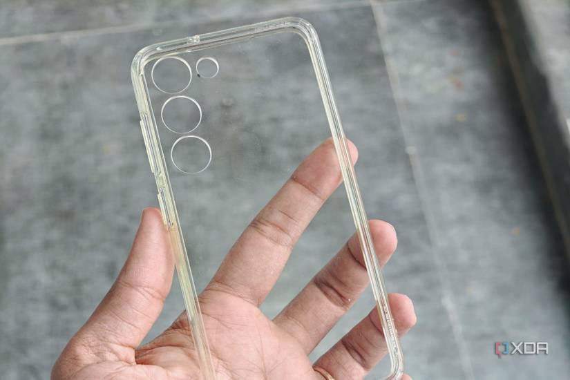 Why do clear phone cases turn yellow, and can you clean them? Why do clear phone cases turn yellow, and can you clean them?