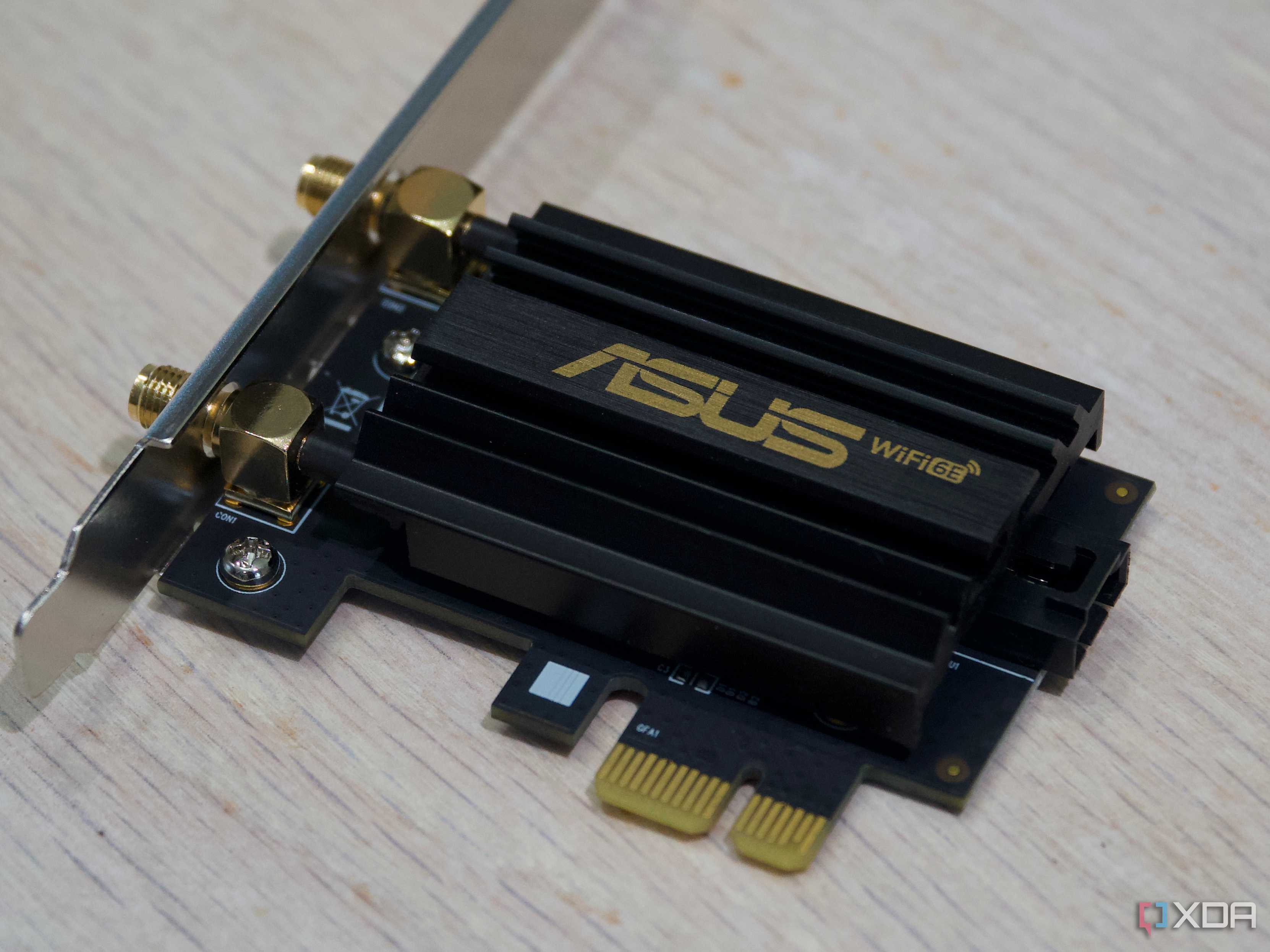 Asus PCE-AXE59BT PCB with heatsink out of the PC