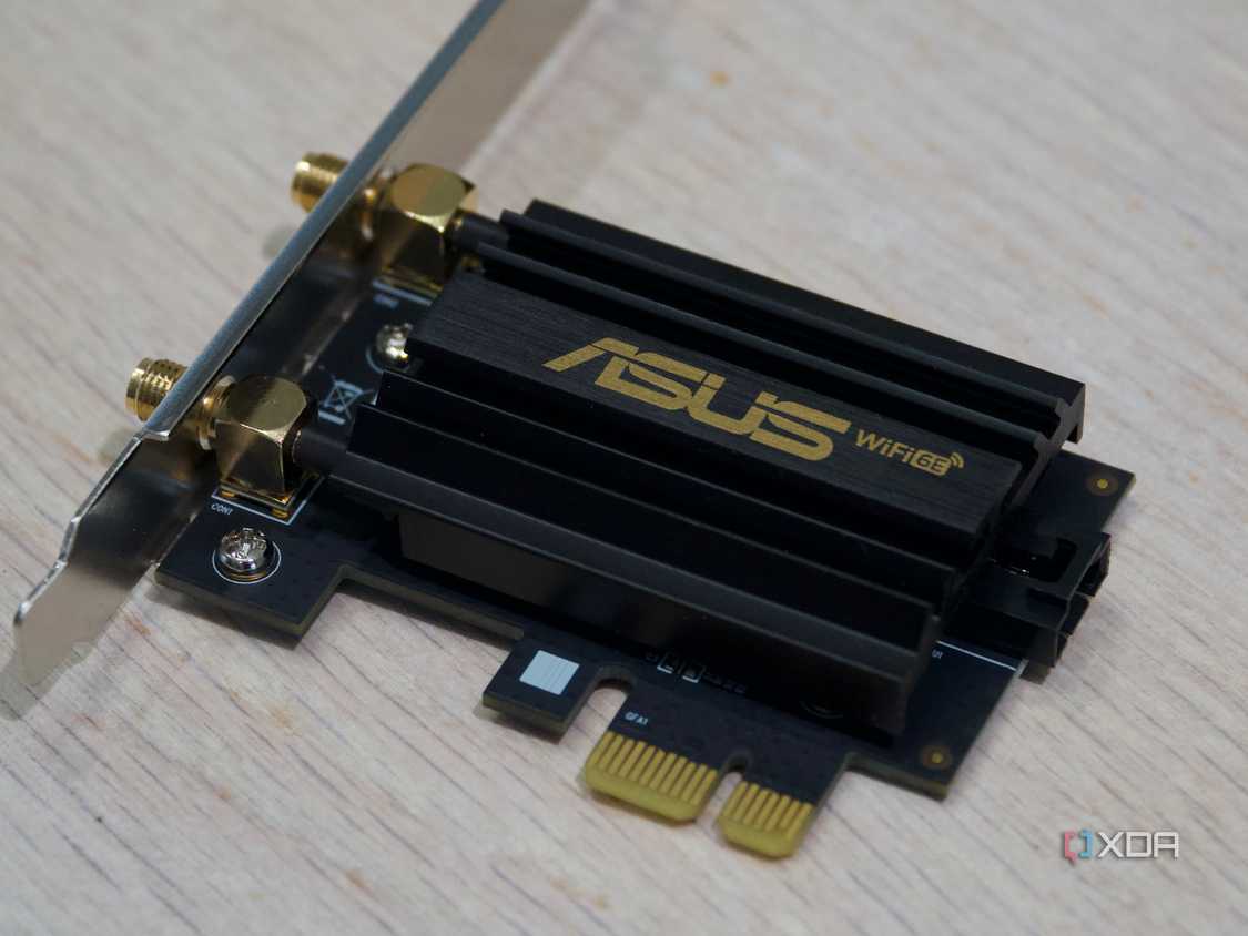 Asus PCE-AXE59BT PCB with heatsink out of the PC