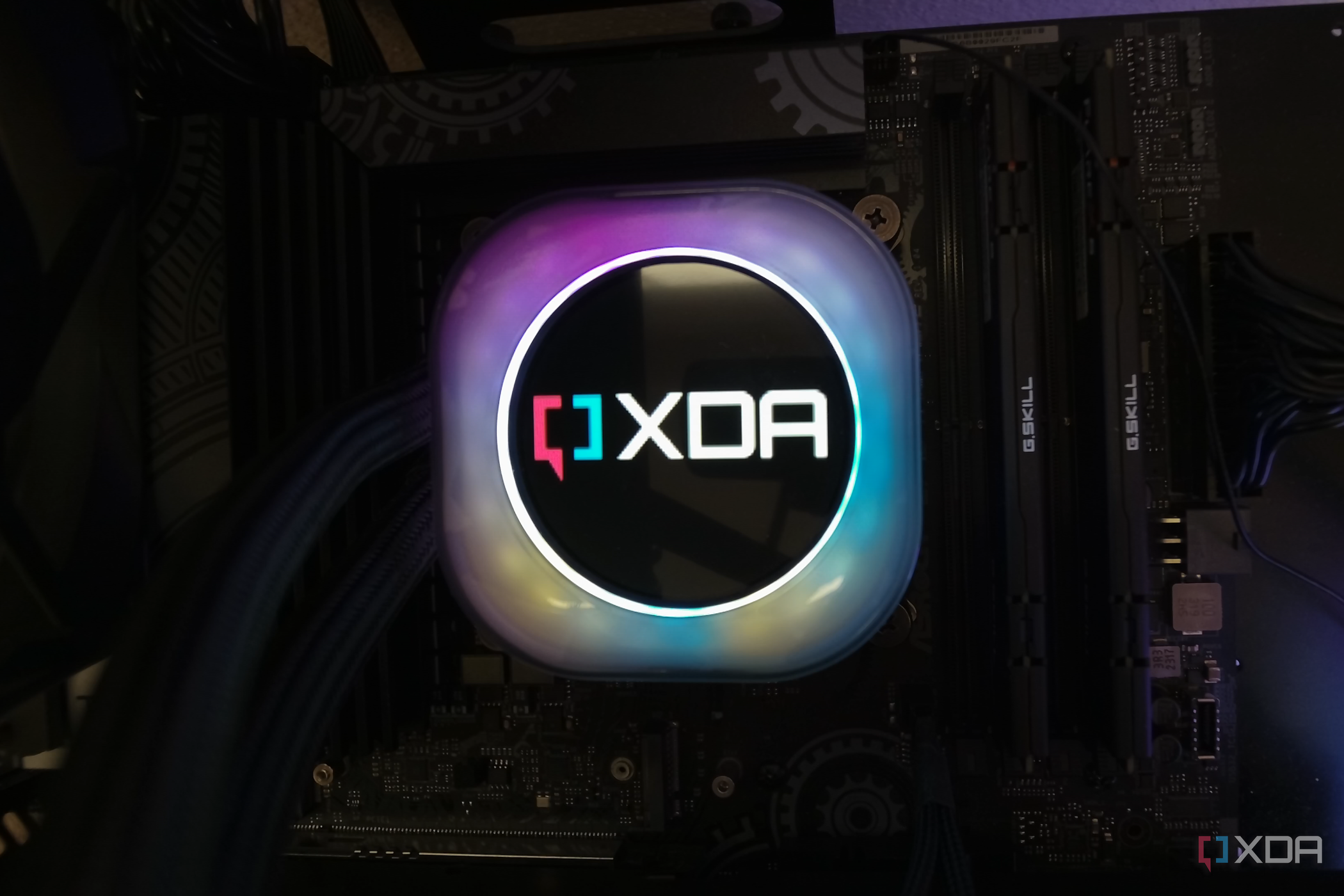corsair-icue-link-h170i-lcd-4-