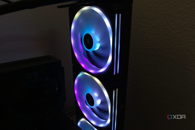 Image of Corsair iCUE Link H170i LCD RGB fans.