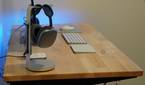 The side profile of a FlexiSpot E7 Pro standing desk.