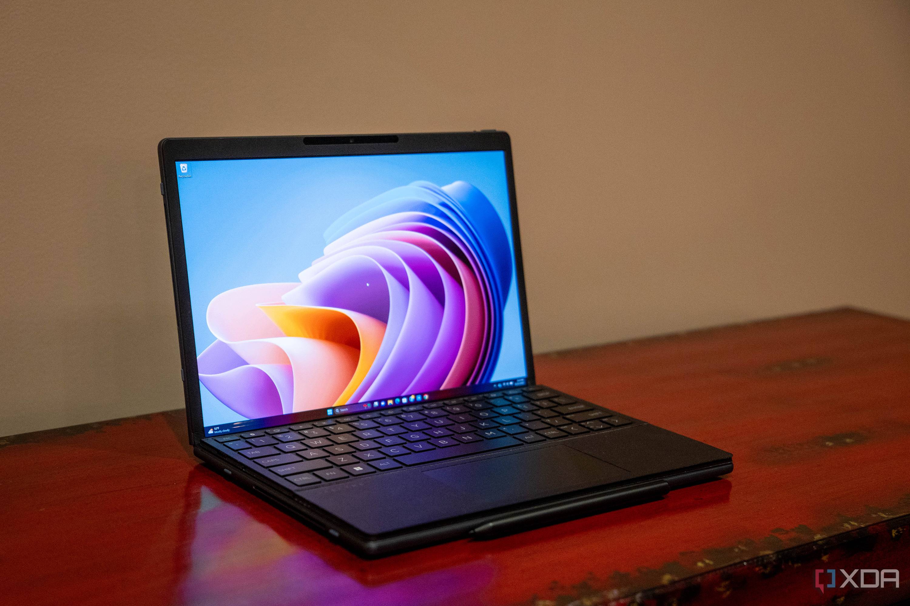 HP Spectre Foldable with keyboard docked