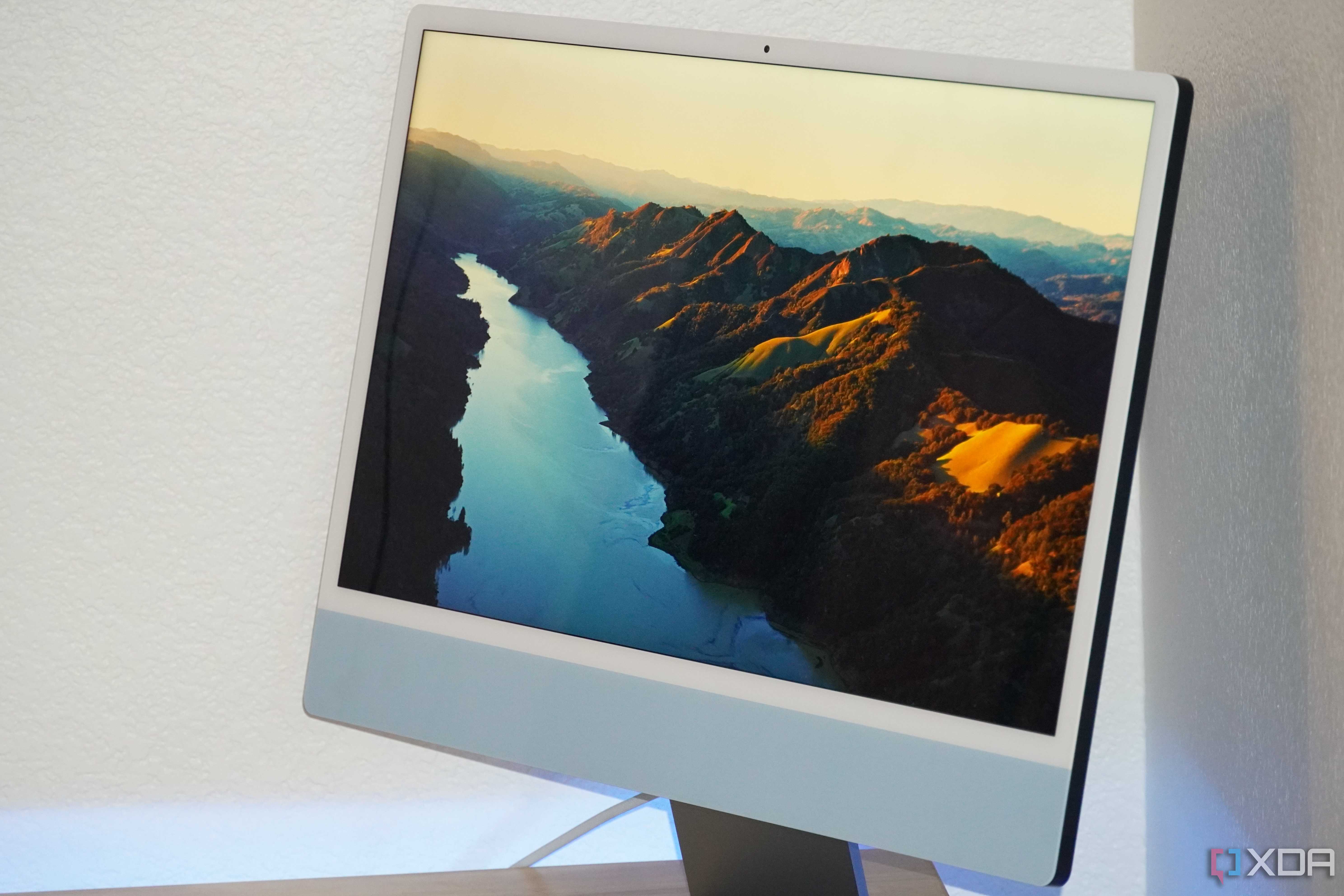 The 4.5K display on a 24-inch iMac.