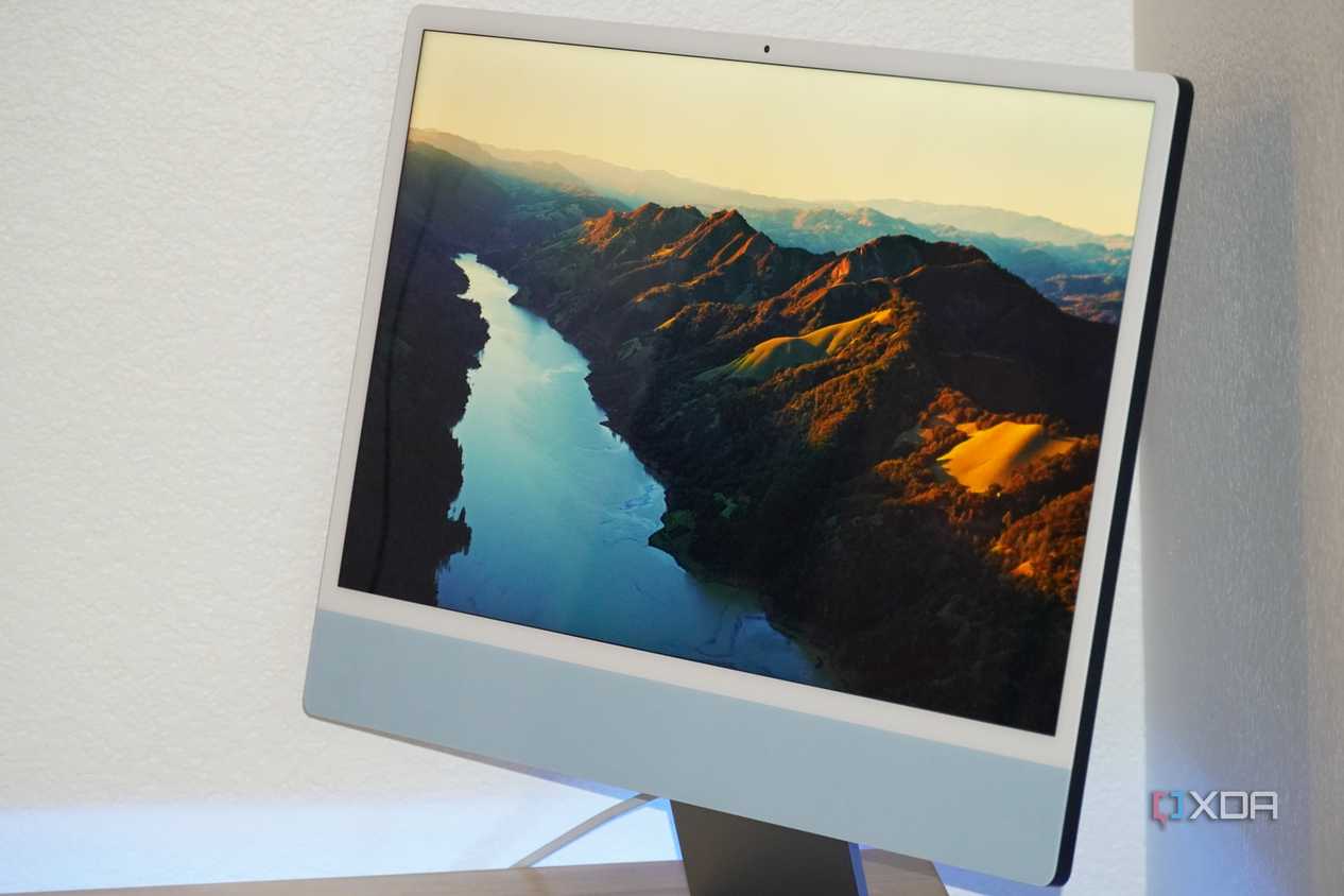 The 4.5K display on a 24-inch iMac.
