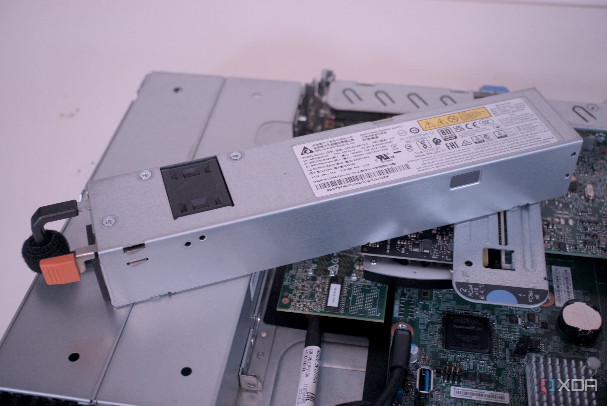 Stacked image of the Lenovo ThinkServer SR250 V2