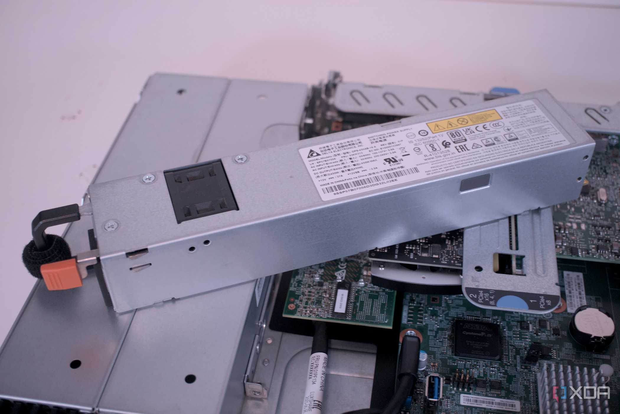 Stacked image of the Lenovo ThinkServer SR250 V2