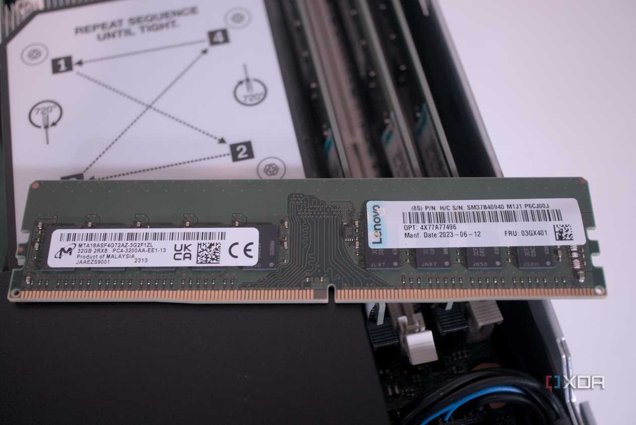 Closer look at Lenovo ThinkServer SR250 V2's RAM