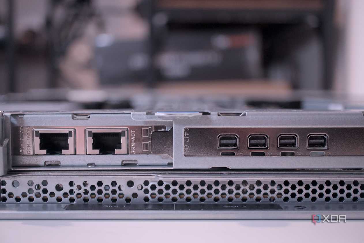 PCI expansion on the Lenovo ThinkServer SR250 V2
