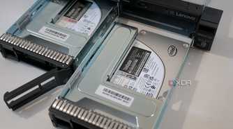 Installed drives inside the Lenovo ThinkSystem SR250 V2