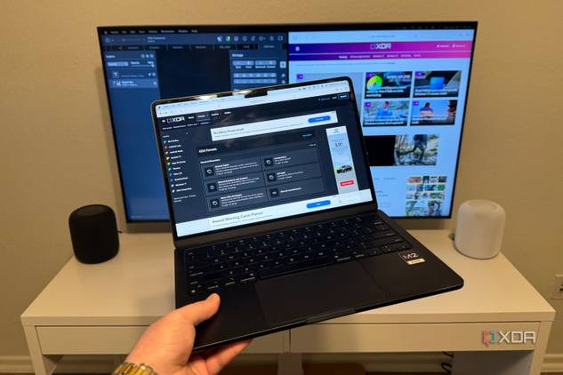 Using a wireless extended display with an M2 MacBook Air and an Apple TV.