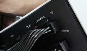 An image showing the PCIe cable connected to the PSU.