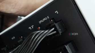 An image showing the PCIe cable connected to the PSU.