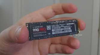 An image showing a person holding Samsung 990 Pro SSD.