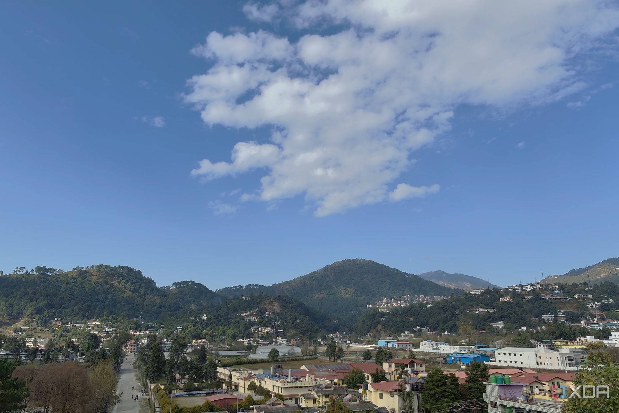A panoramic shot captured using the OBSBOT Tail Air webcam