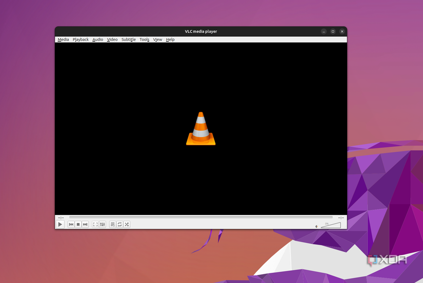 VLC Media Player open on Ubuntu with a blank file