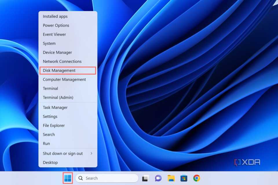 A screenshot of the Windows 11 desktop showcasing the procedure to open Disk Management