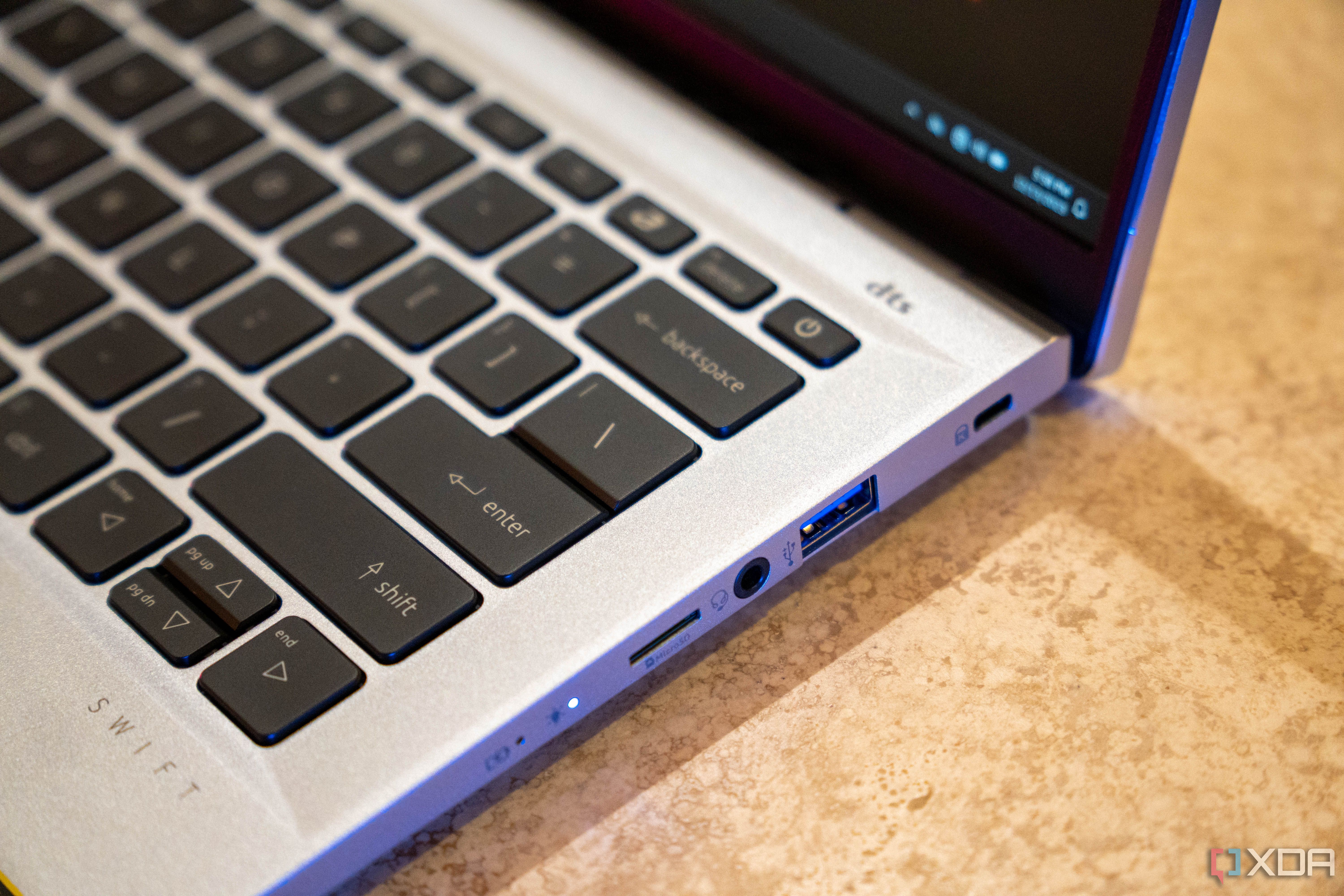 Acer Swift Go 14-3