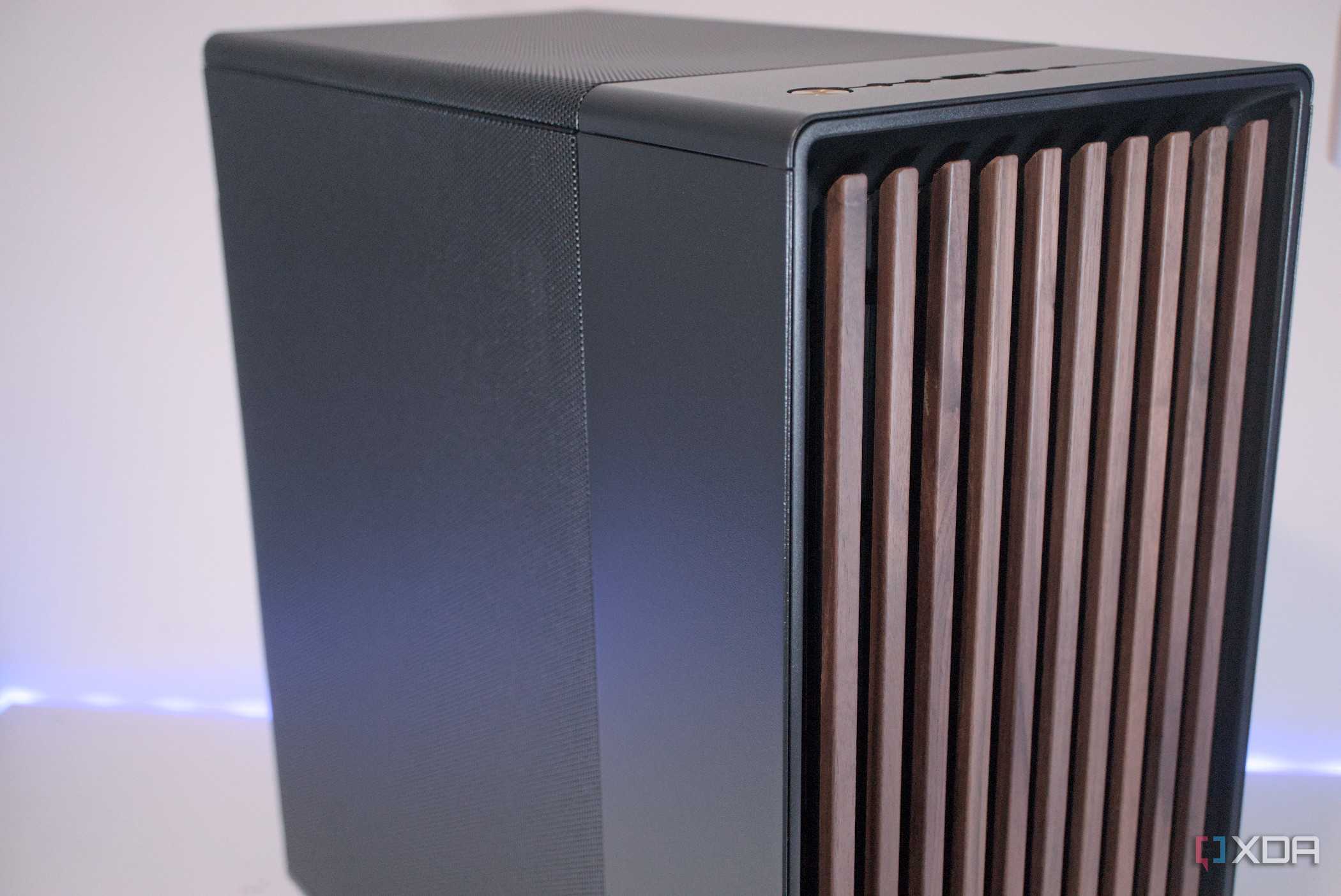Front view of the Fractal Design North