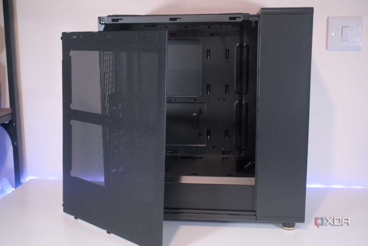 fractal-design-north-side-mesh-panel-removed