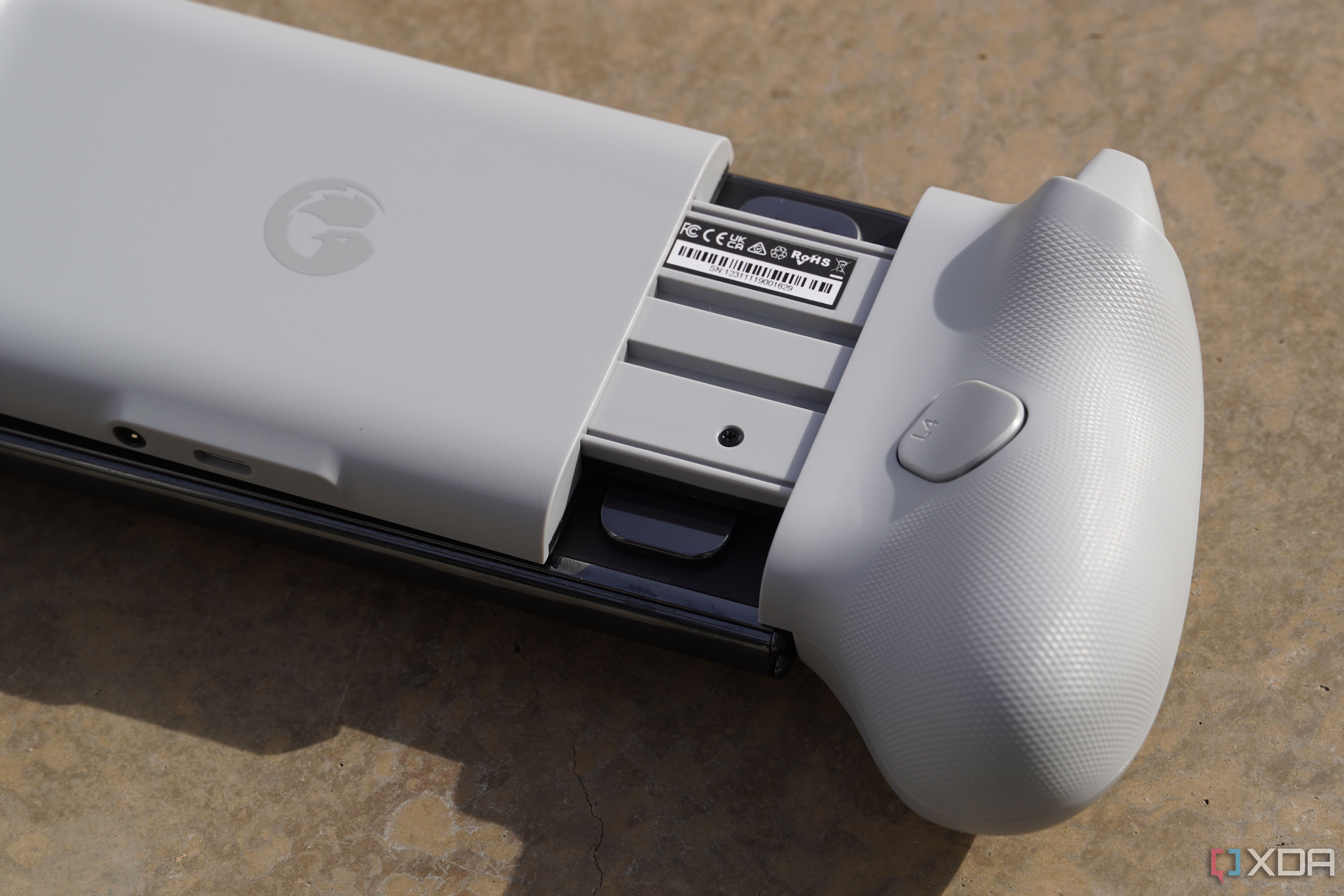 The back and extending part of the G8 Galileo controller.