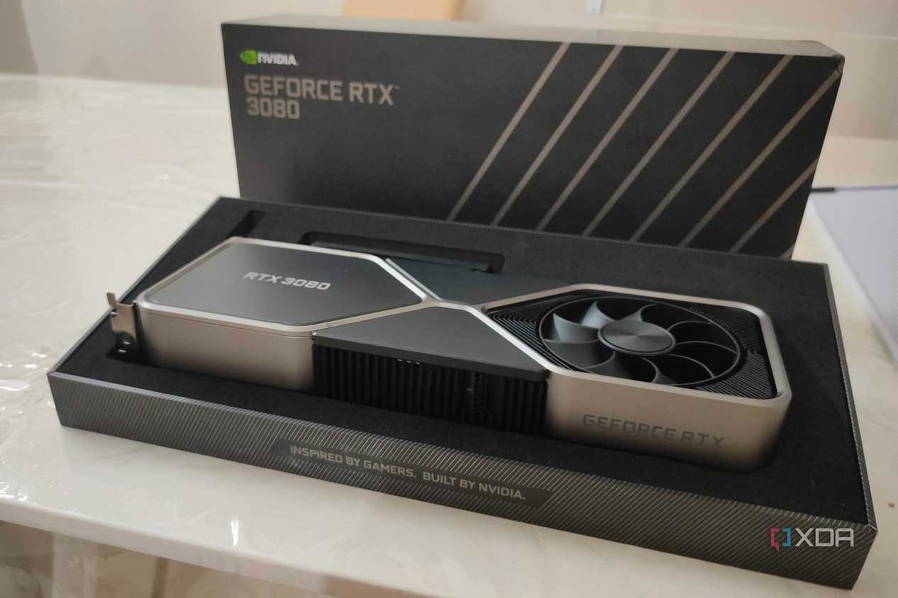 Unboxing Nvidia GeForce RTX 3080 Founder's Edition