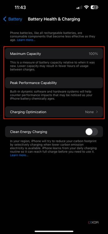 maximum capacity, peak performance capability, and charging optimizations listed in battery health settings